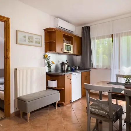 Apartament In 18174 *